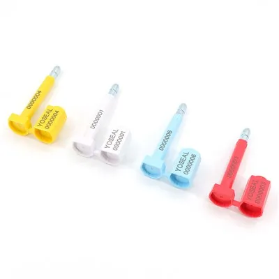 Ulšování šroubů pro přepravu contaniner